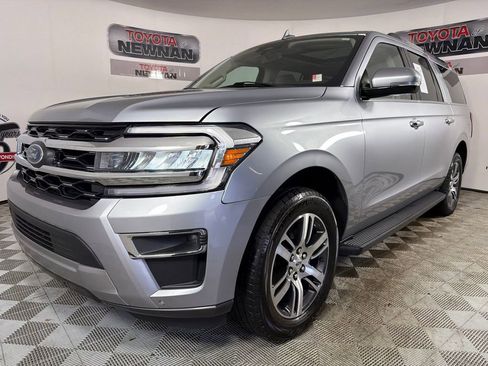Used 2024 Ford Expedition Max Limited RWD image 9