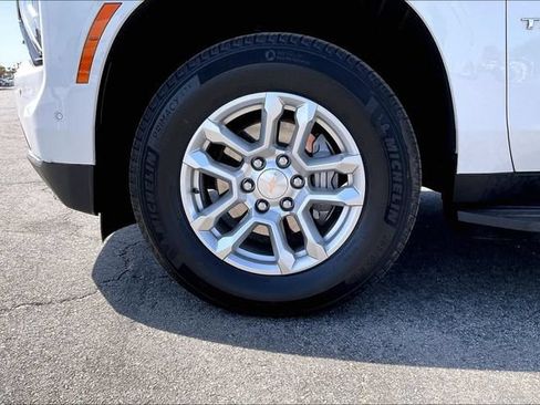 Used 2025 Chevrolet Tahoe LT AWD/4WD image 8