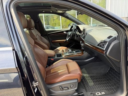 Used 2018 Audi Q5 2.0T Premium Plus w/ Premium Plus Package AWD/4WD image 14