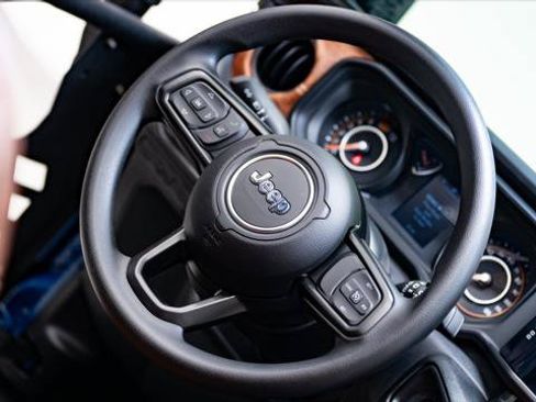 Used 2026 Jeep Wrangler Unlimited Sport AWD/4WD image 35