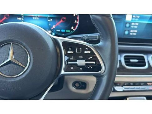 Used 2020 Mercedes-Benz GLS 450 4MATIC image 27