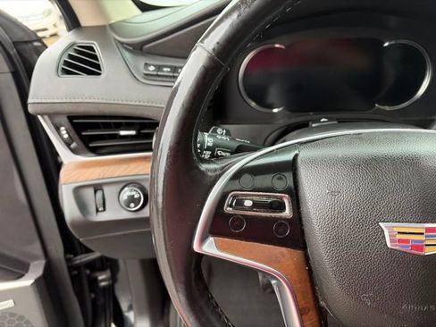 Used 2019 Cadillac Escalade ESV Luxury AWD/4WD image 15