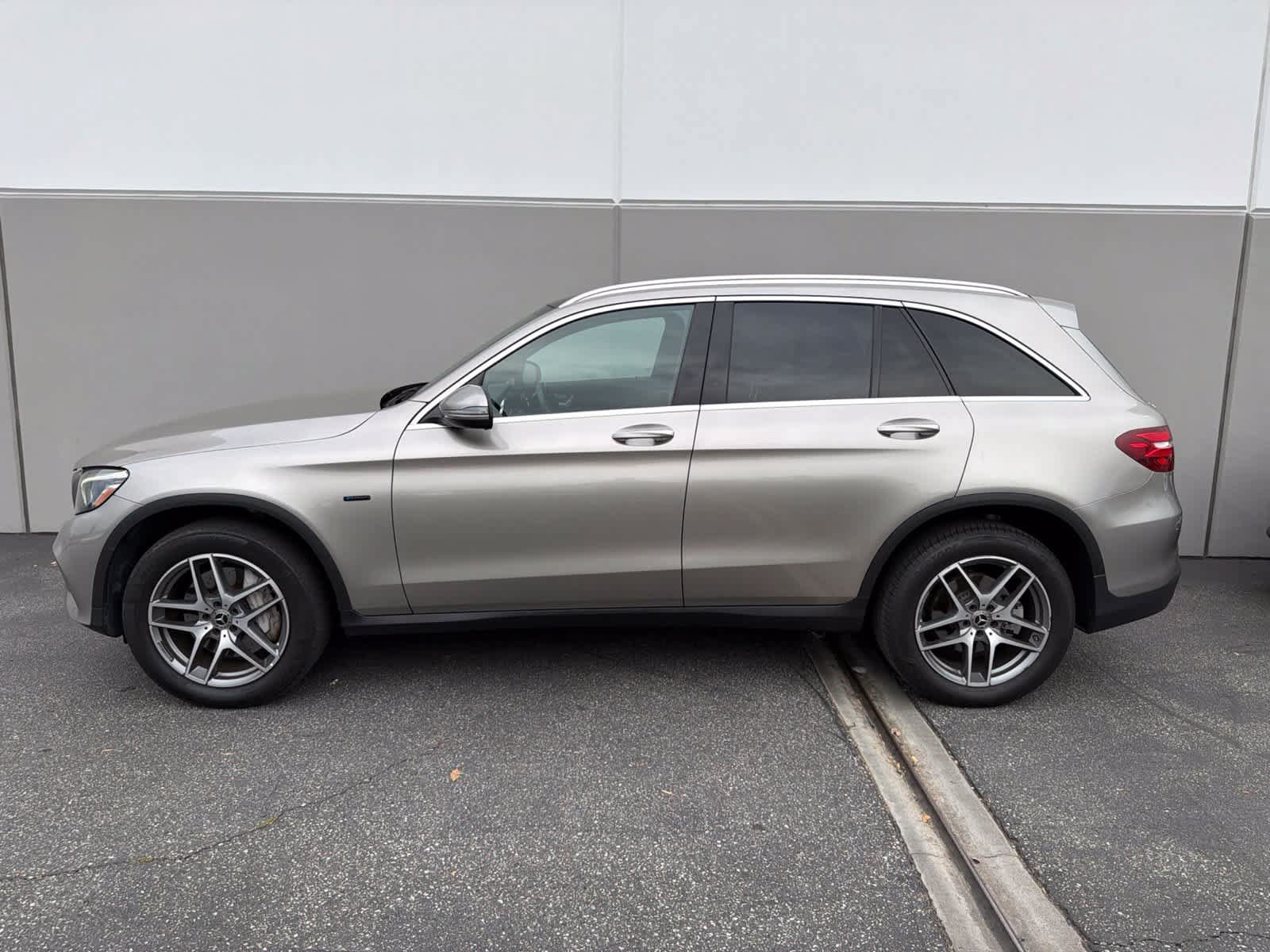 Certified 2019 Mercedes-Benz GLC 350e 4MATIC image 2