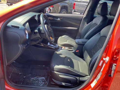 Used 2023 Kia Forte GT-Line w/ GT-Line Technology Package image 5