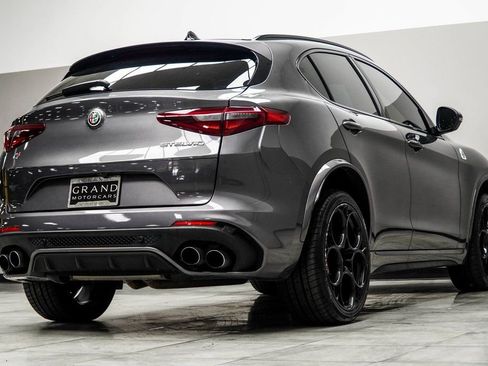 Used 2022 Alfa Romeo Stelvio Quadrifoglio w/ Active Assist Plus Package AWD/4WD image 13