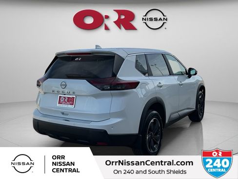 New 2026 Nissan Rogue SV w/ Cold Weather Package FWD image 5