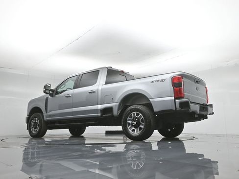 Used 2024 Ford F250 Lariat w/ Sport Appearance Package AWD/4WD image 3