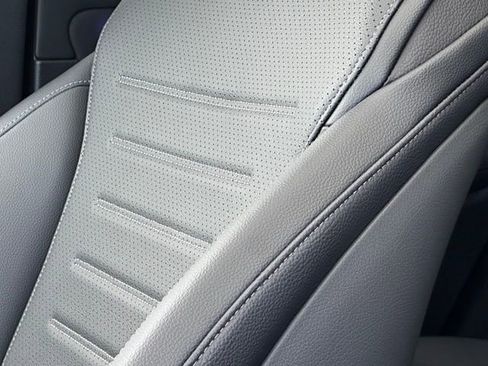 Used 2026 Mercedes-Benz GLC 300 4MATIC image 29