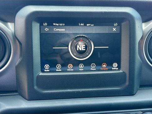 Used 2023 Jeep Wrangler Unlimited AWD/4WD image 16