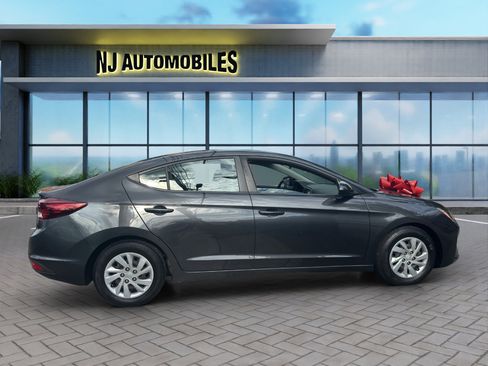 Used 2020 Hyundai Elantra SE image 8