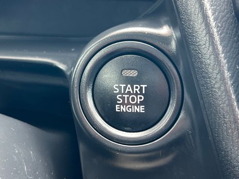 Certified 2020 Toyota Yaris LE image 22