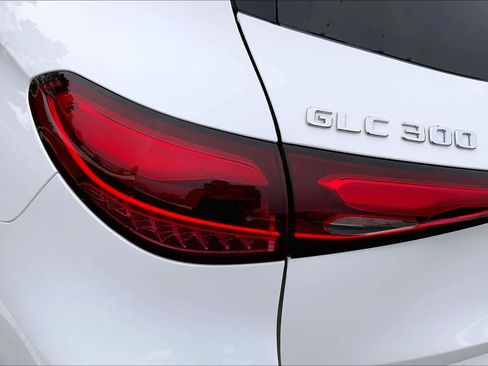 Certified 2024 Mercedes-Benz GLC 300 4MATIC image 26