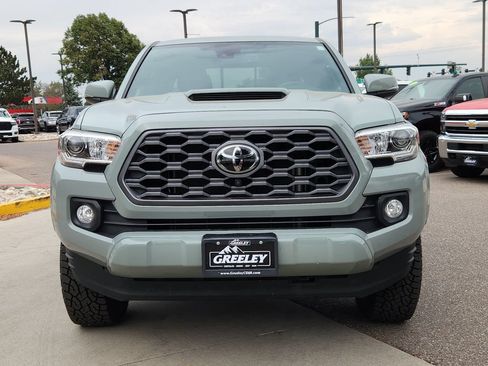 Used 2022 Toyota Tacoma TRD Sport w/ Advanced Technology Package AWD/4WD image 5