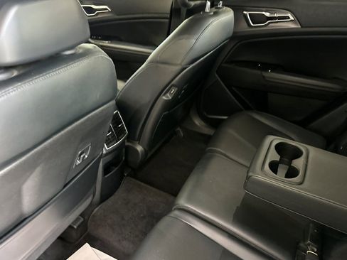 Certified 2023 Kia Sportage SX image 13