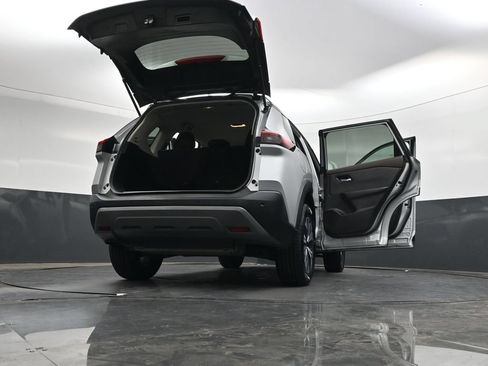 Used 2023 Nissan Rogue SV AWD/4WD image 44