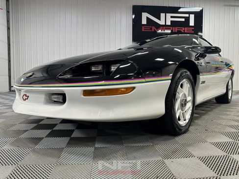 Used 1993 Chevrolet Camaro Z28 RWD image 13