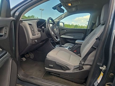Used 2015 Chevrolet Colorado LT w/ LT Convenience Package image 6
