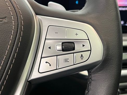 Certified 2024 BMW X7 xDrive40i w/ Premium Package image 19