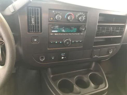 Used 2024 GMC Savana 2500 w/ Driver Convenience Package image 6