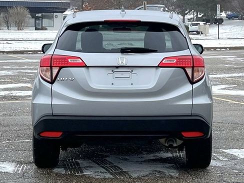 Certified 2018 Honda HR-V EX image 6