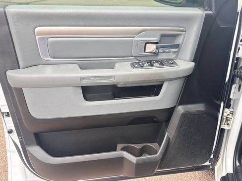 Used 2019 RAM 1500 Classic SLT w/ Luxury Group AWD/4WD image 27