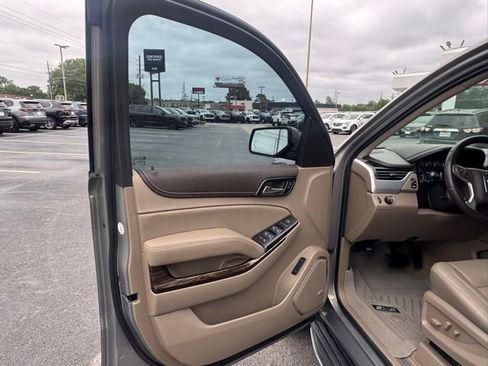 Used 2019 GMC Yukon SLT w/ Premium Edition RWD image 13