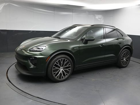 New 2026 Porsche Macan 4 Electric AWD/4WD image 1