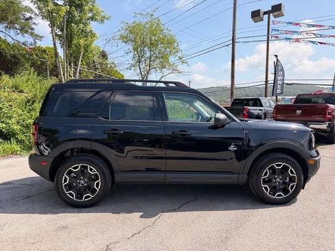 Used 2025 Ford Bronco Sport Outer Banks w/ Outer Banks Tech Package+ AWD/4WD image 3