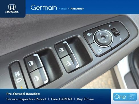 Used 2020 Hyundai Santa Fe SEL w/ Convenience Package AWD/4WD image 17