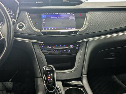 Used 2020 Cadillac XT5 Premium Luxury FWD image 10
