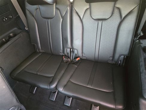 Used 2023 Kia Sorento SX image 42