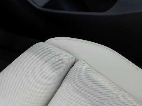 New 2025 BMW 530i xDrive 530i xDrive image 22