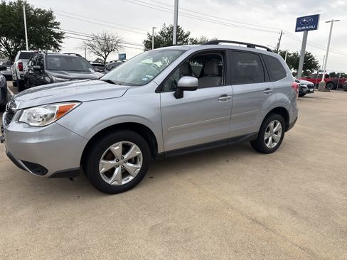 Used 2016 Subaru Forester 2.5i Premium AWD/4WD image 1