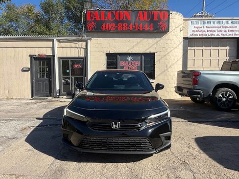 Used 2022 Honda Civic Sport image 2