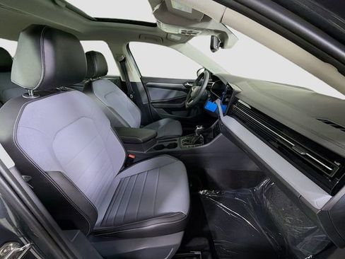 New 2026 Volkswagen Jetta SE FWD image 27