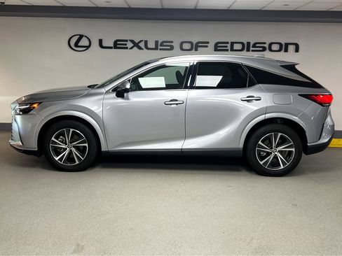 Certified 2023 Lexus RX 350 Premium Plus w/ Accessory Package AWD/4WD image 4