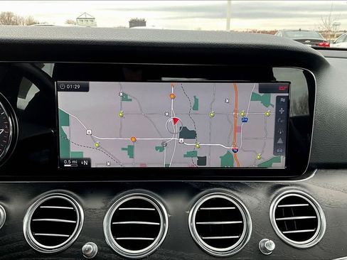 Used 2017 Mercedes-Benz E 300 4MATIC image 16