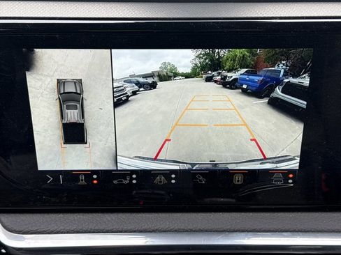 Used 2025 GMC Sierra 1500 Denali w/ Technology Package AWD/4WD image 5