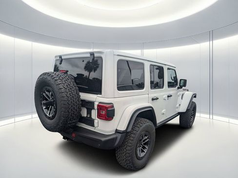 New 2026 Jeep Wrangler Unlimited Rubicon w/ Xtreme 35 Tire Package AWD/4WD image 4