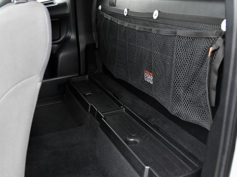 Used 2021 Toyota Tacoma SR RWD image 32
