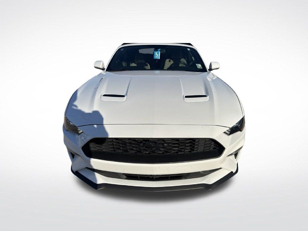 Used 2019 Ford Mustang Convertible w/ Black Accent Package RWD image 9