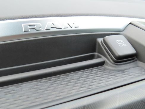 Certified 2025 RAM 1500 Big Horn AWD/4WD image 9