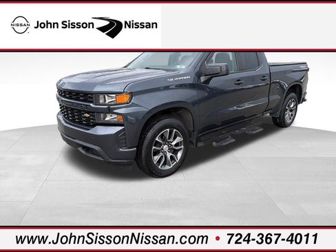 Used 2022 Chevrolet Silverado 1500 Custom w/ Safety Confidence Package image 1