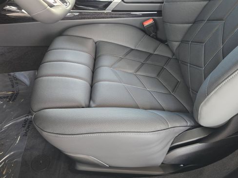 New 2026 BMW 740i w/ Executive Package RWD image 16