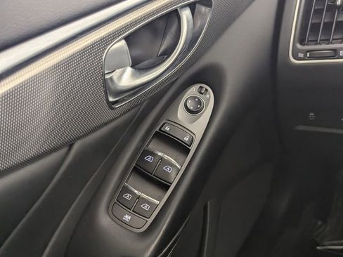 Used 2018 INFINITI Q50 Sport image 17