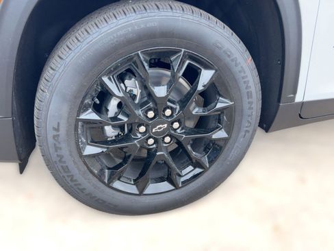 New 2026 Chevrolet Traverse LT w/ Midnight/Sport Edition image 11