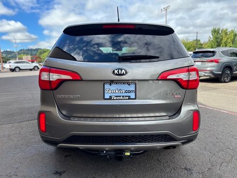 Used 2014 Kia Sorento SX w/ 3rd Row Package AWD/4WD image 7