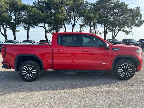 Used 2021 GMC Sierra 1500 AT4 w/ Technology Package AWD/4WD image 5