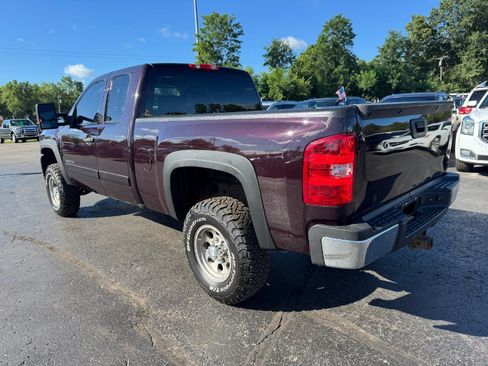 Used 2008 Chevrolet Silverado 2500 LT w/ 1LT Convenience Package AWD/4WD image 3