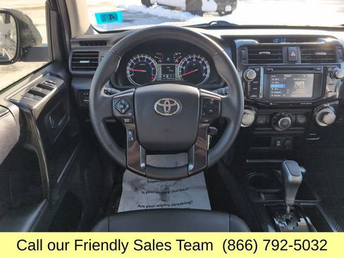 Used 2018 Toyota 4Runner TRD Off-Road Premium image 17